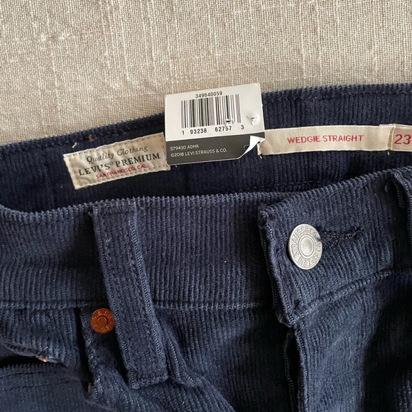 Levi’s Corduroys NWT - Picture 6 of 6